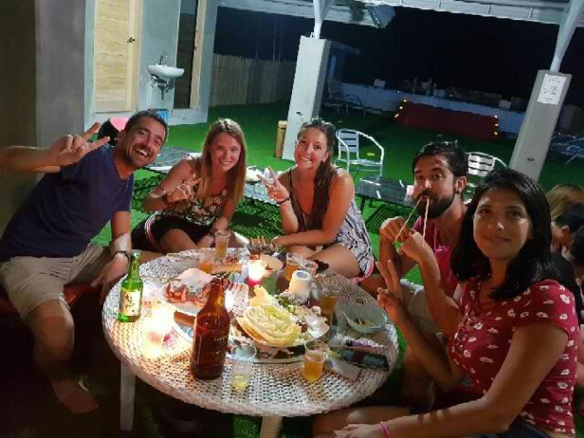 W Hostel Boracay Boracay Island Zewnętrze zdjęcie